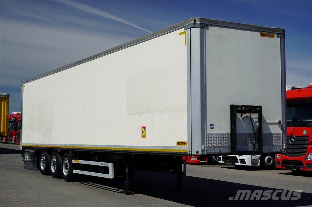 Wielton Dengtos puspriekabės