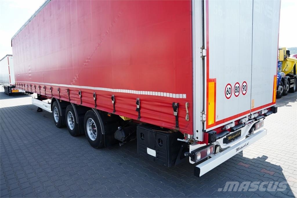 Wielton Curtainsider semi-trailers