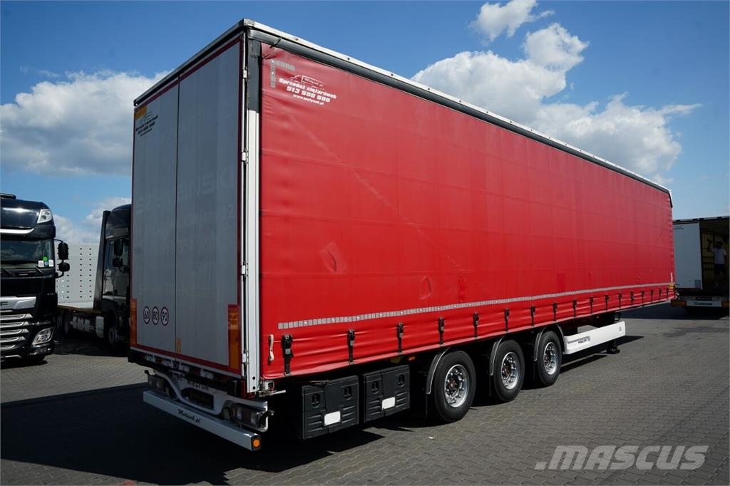 Wielton Curtainsider semi-trailers