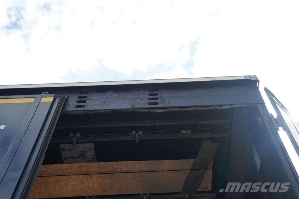 Wielton FIRANKA Curtainsider semi-trailers