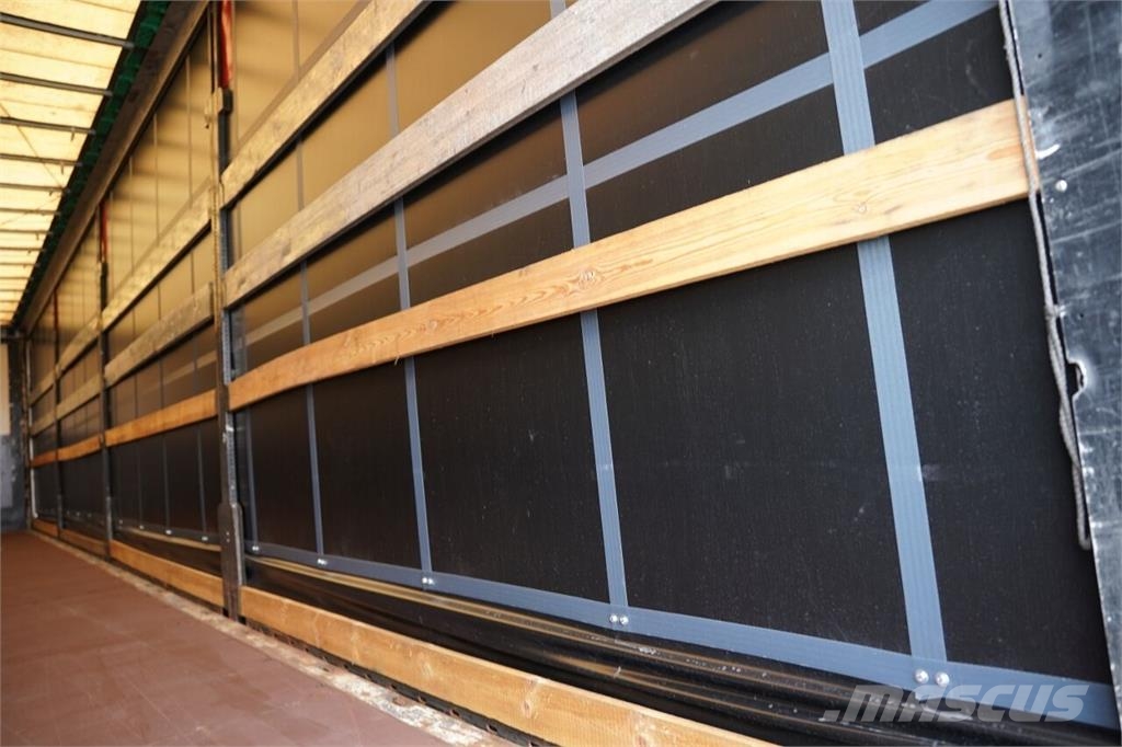 Wielton FIRANKA Curtainsider semi-trailers