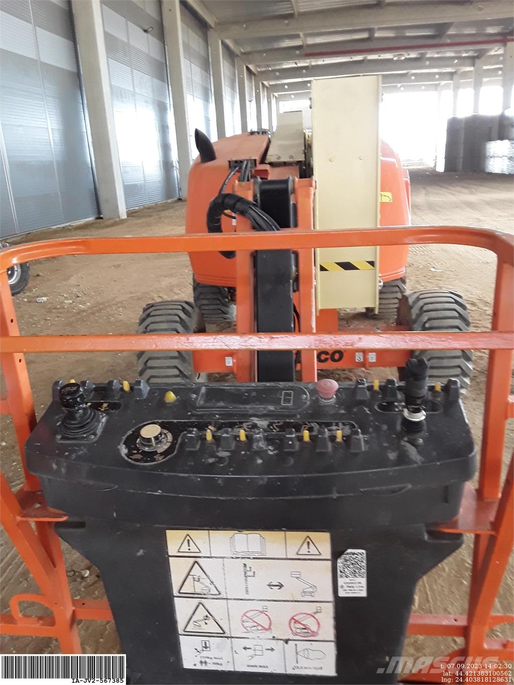 JLG 450AJ Körüklü personel platformları