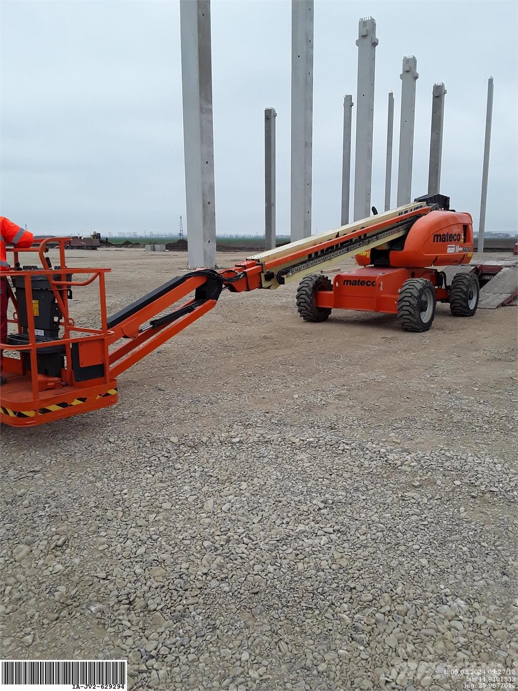 JLG 660SJ Iseliikuvad poomtõstukid
