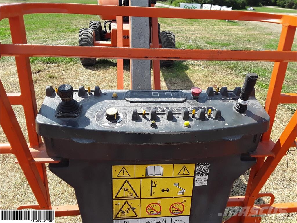 JLG 660SJ Zglobne dvižne ploščadi
