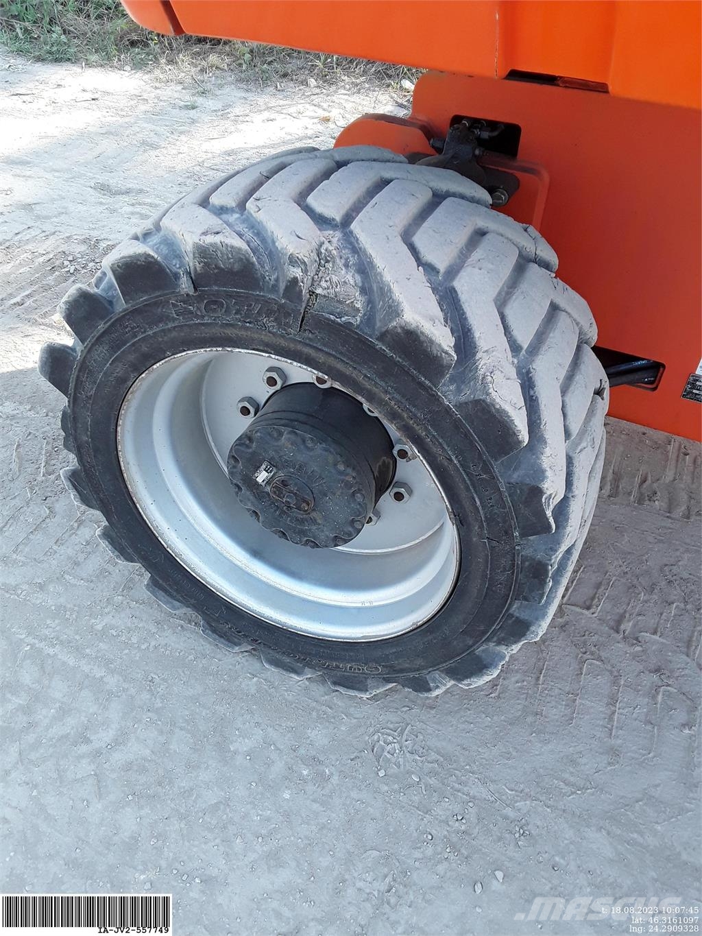 JLG 860SJ Kloubové plošiny