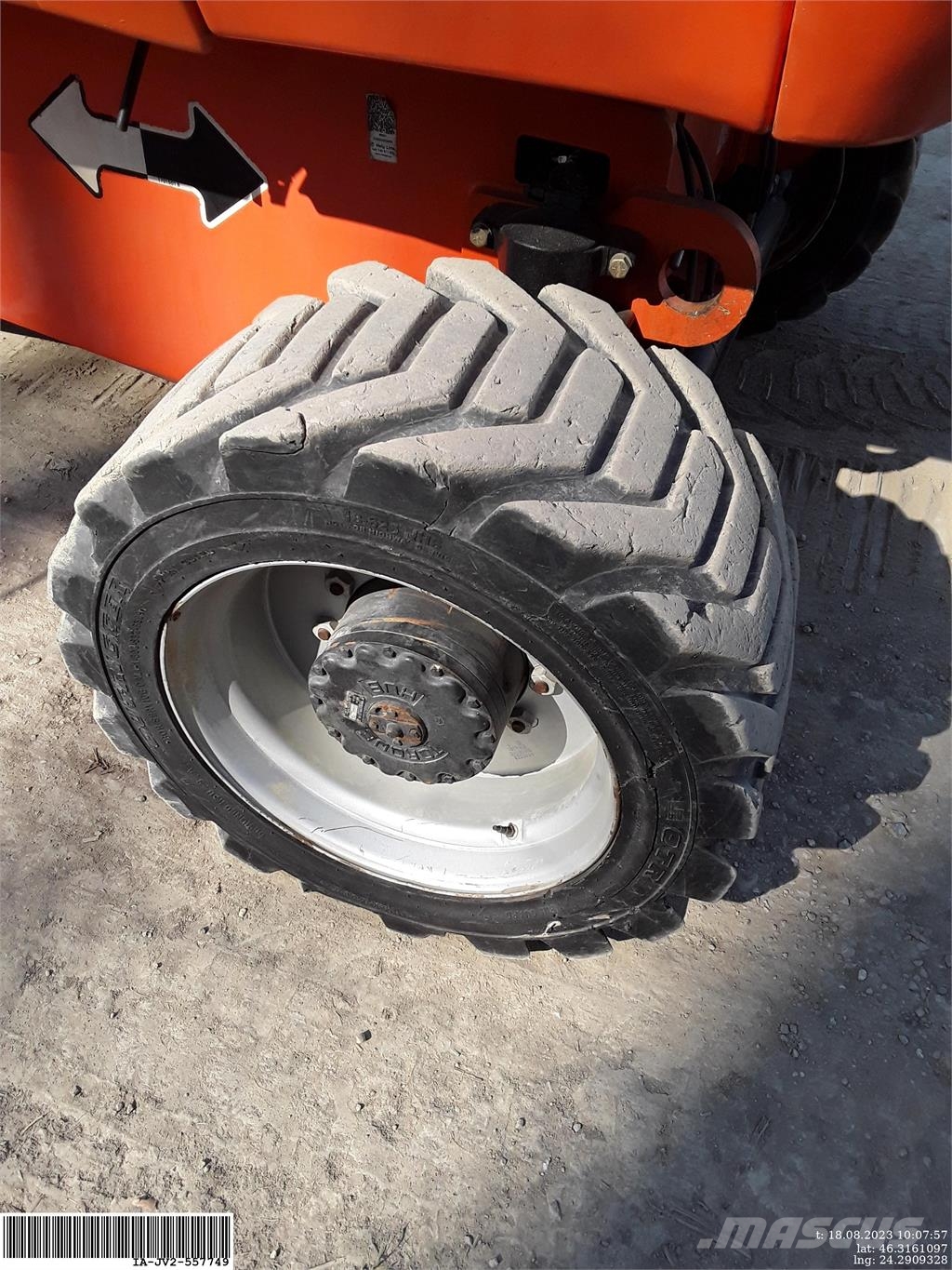 JLG 860SJ Kloubové plošiny
