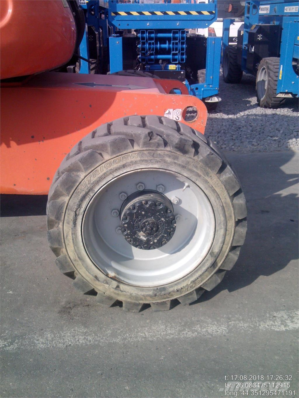 JLG 860SJ Kloubové plošiny