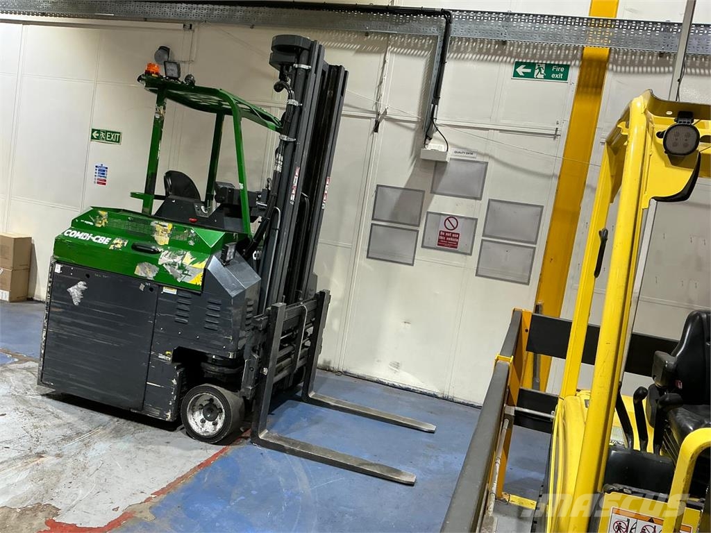 Combilift CBE3000 شاحنة المناولة رباعية الاتجاهات