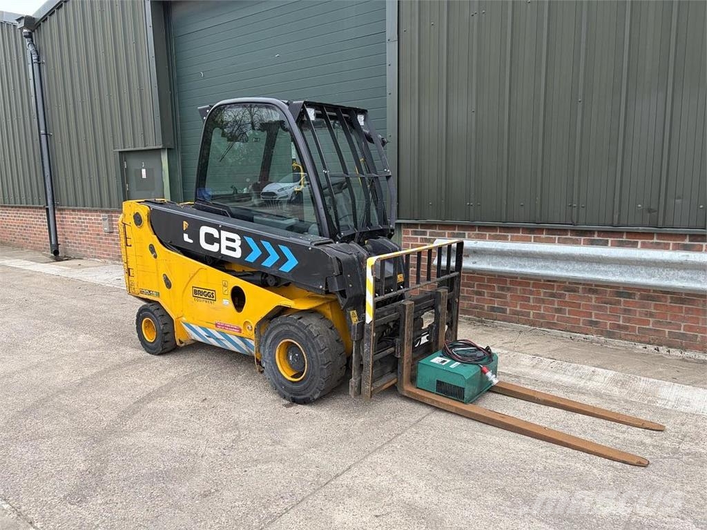 JCB 30E 2WD Teleskopické manipulátory