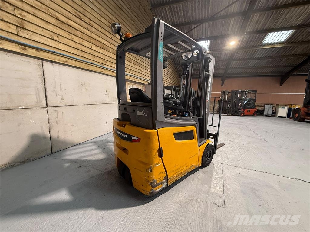 Jungheinrich EFG 215 Electric forklifts
