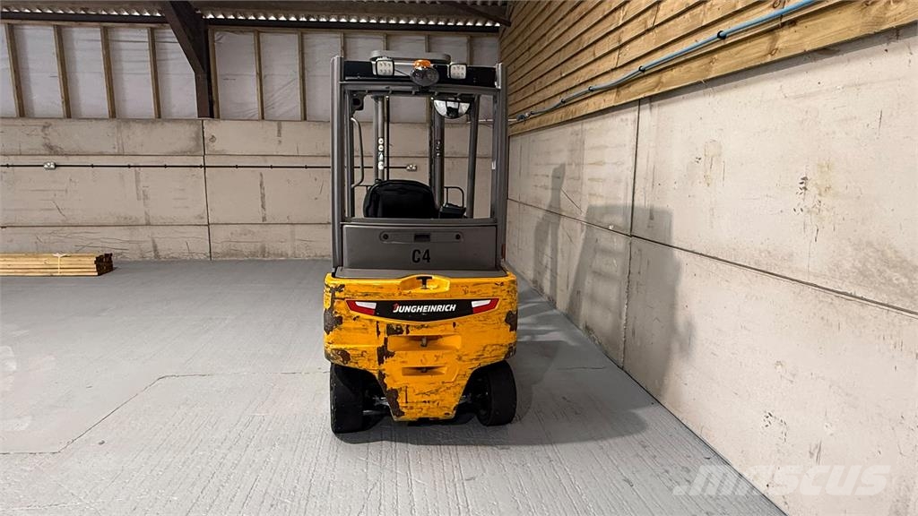 Jungheinrich EFG316 Electric forklifts