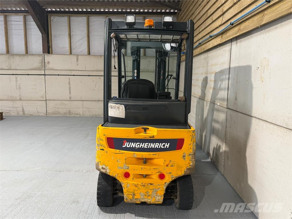 Jungheinrich EFG316 Electric forklifts