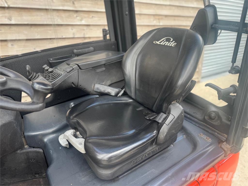 Linde E14-02 Electric forklifts
