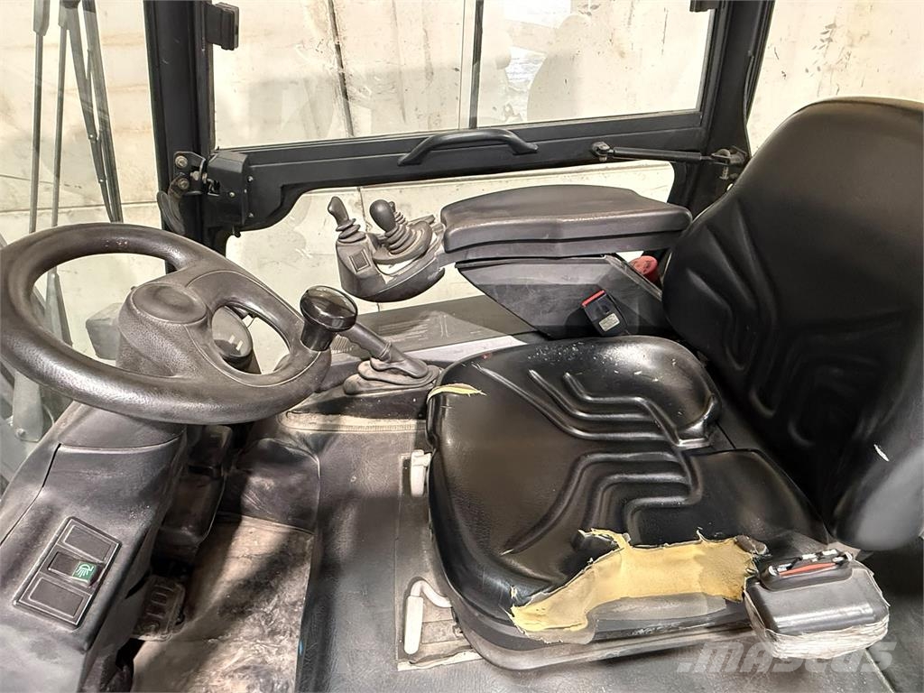 Linde E16P-02 Akumulátorové vozíky