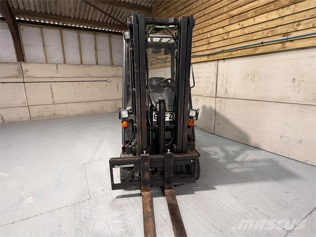 Linde E16P-02 Akumulátorové vozíky
