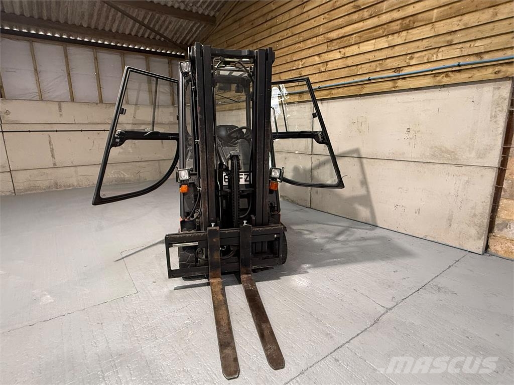 Linde E16P-02 Akumulátorové vozíky