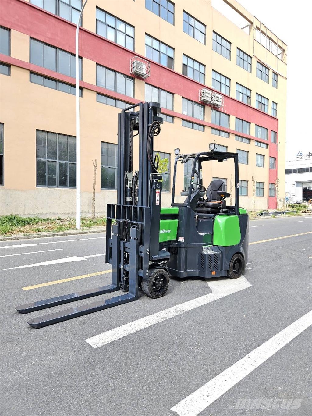 NaLift NL15 Articulated Forklift Sähkötrukit