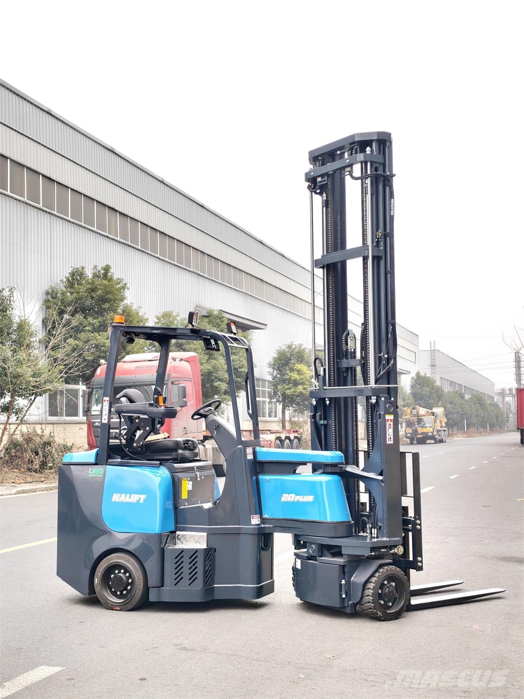 NaLift NL25 Articulated Forklift Sähkötrukit