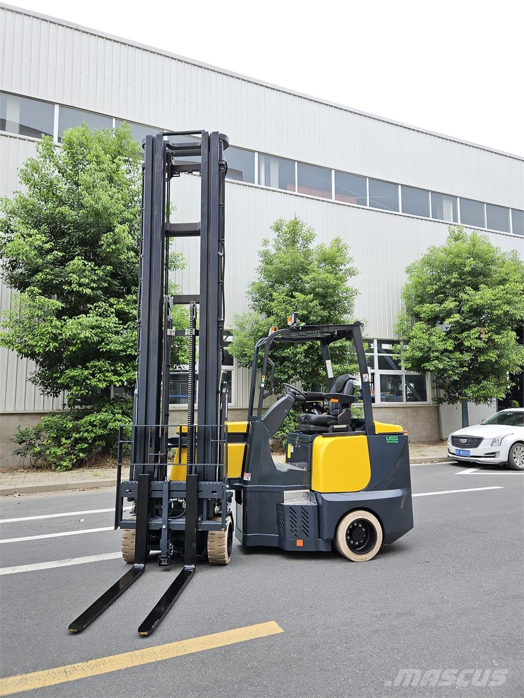 NaLift NL30 Articulated Forklift Sähkötrukit