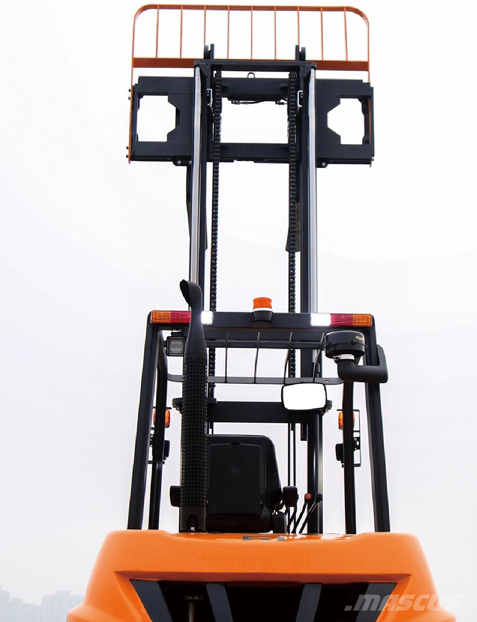 Noblelift FD2RT Rough Terrain Forklift Vanterenski viljuškar