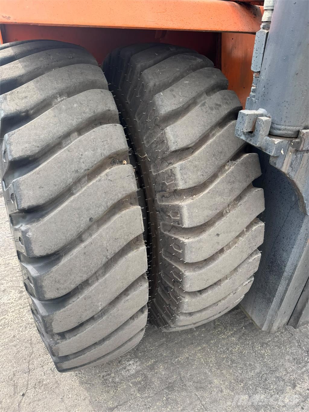 Svetruck 28120-45 Dīzeļa autoiekrāvēji