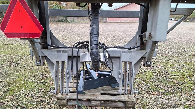 AP 24mtr slæbeslangebom Tanques para abono líquido