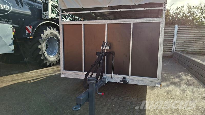 CN Agro Model D Weitere Anhänger