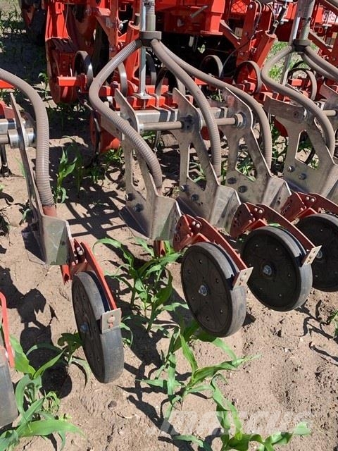 Gaspardo ***CropSeed*** Frøudstyr til radrenser معدات تنظيف الحبوب