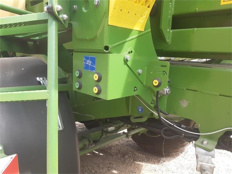Krone Big Pack 1290 HDP II XC m. Balecollect 1230 Kanttipaalaimet