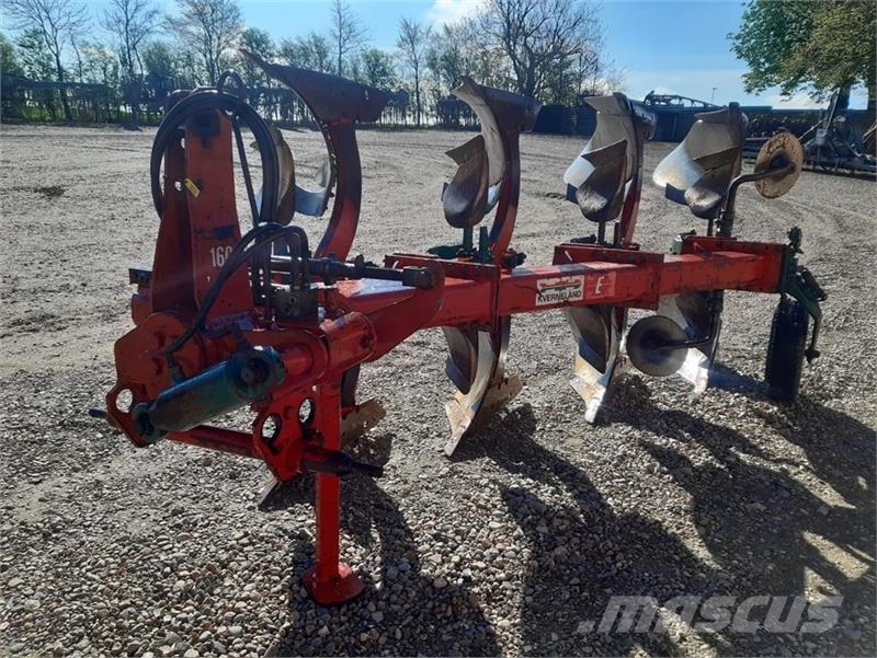 Kverneland 4 furet Reversible ploughs