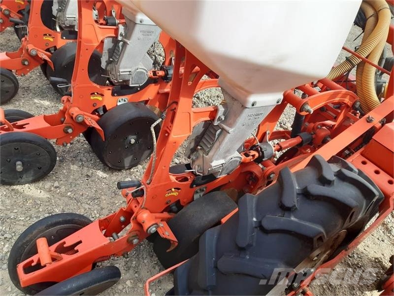 Maschio Gaspardo Manta XL 12 rk med PA1 fronttank Drillmaschinen