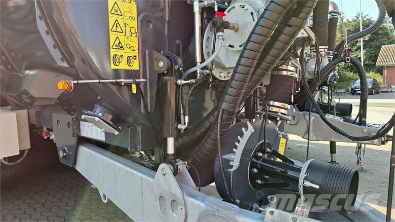 Votech VG3-28 XL m. vogelsang 30 meter slangebom Slamtanker