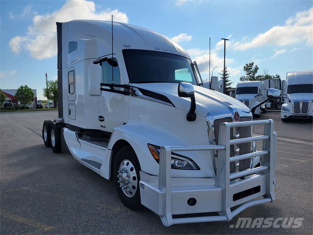 Kenworth T680 Prime Movers