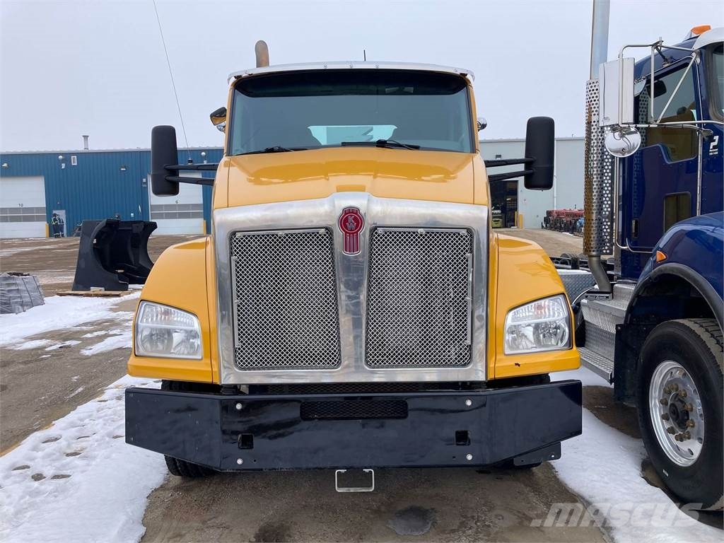 Kenworth T880 Tractor Units