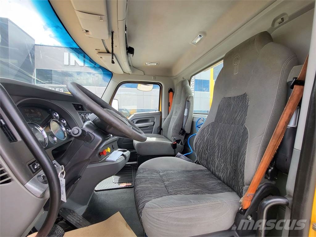 Kenworth T880 Tractor Units