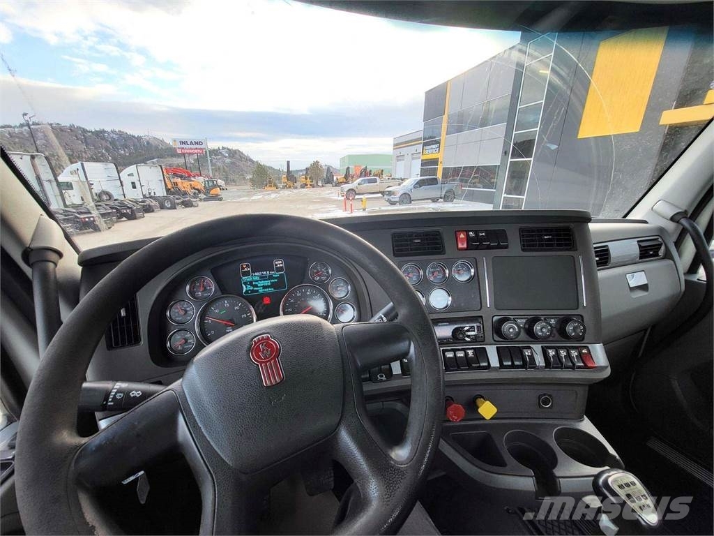 Kenworth T880 Tractor Units