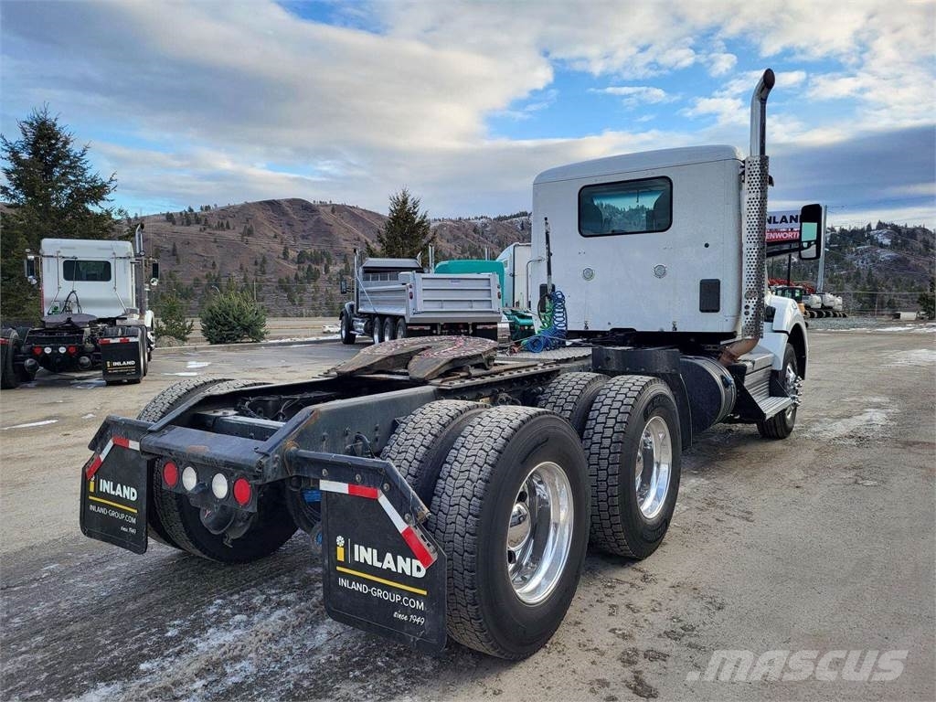 Kenworth T880 Tractor Units