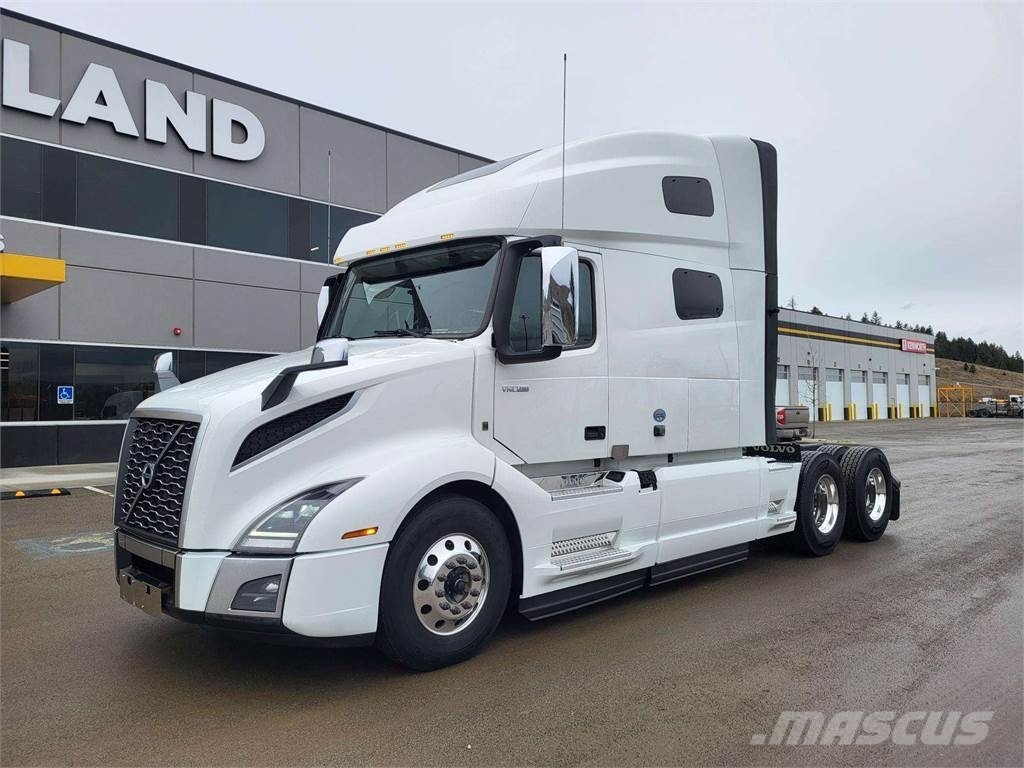 Volvo VNL 760 Camiones con chasís y cabina