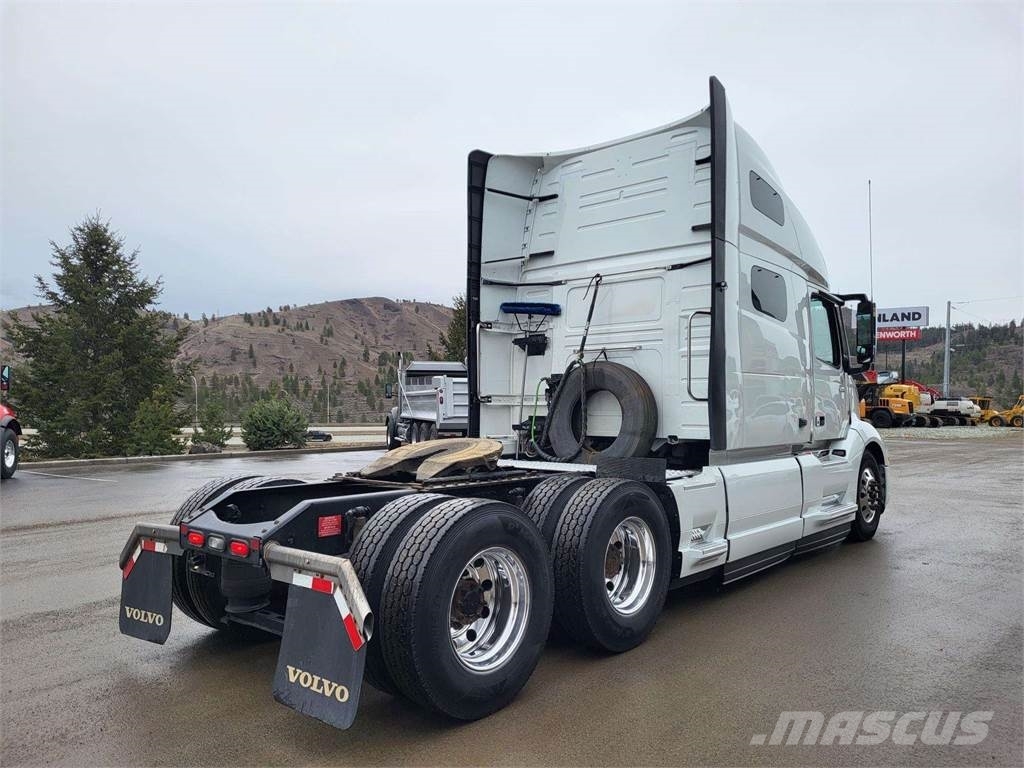 Volvo VNL 760 Camiones con chasís y cabina