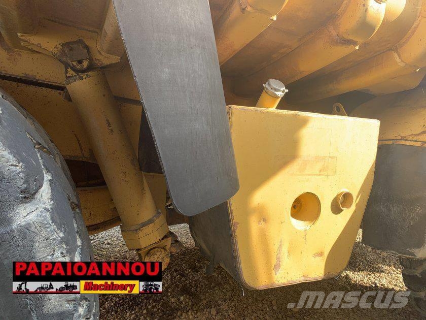 CAT 773B Rigid dump trucks