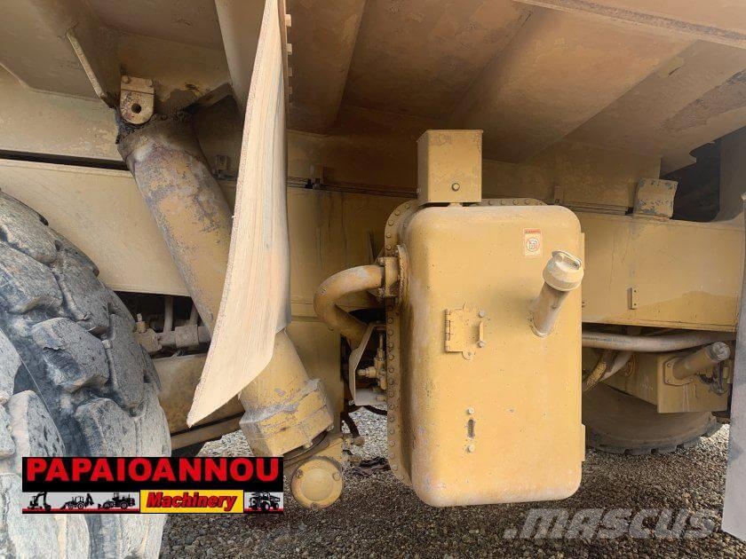 CAT 773D Rigid dump trucks