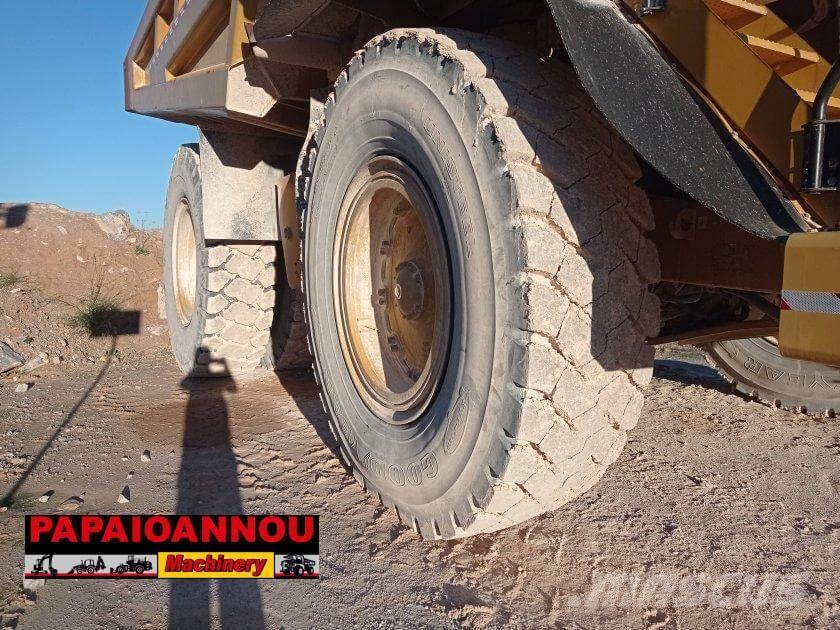 CAT 777F Karjeras kravas automašīnas