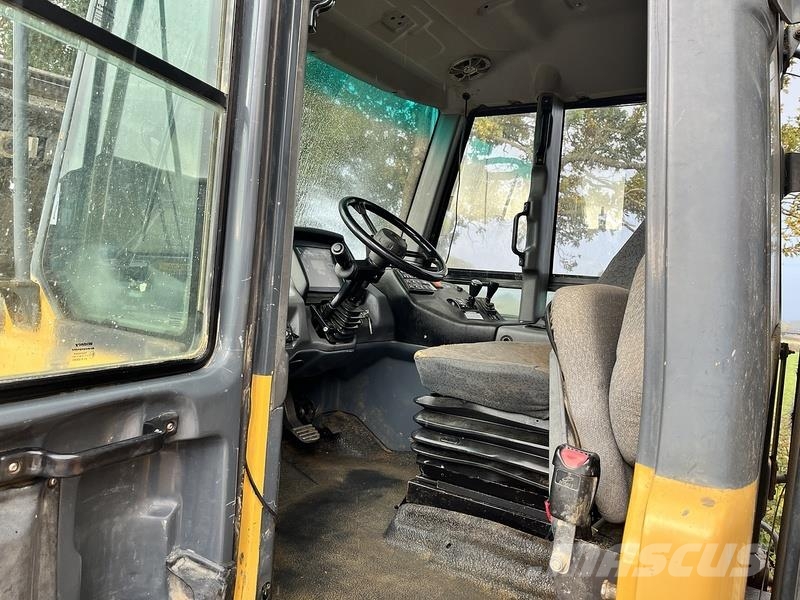 Bell B30D Dump Truck Mini tombereau