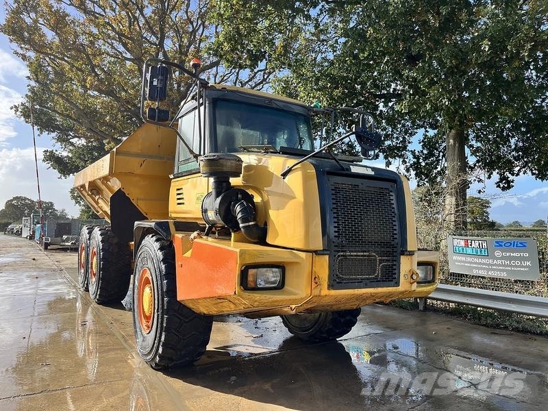 Bell B30D Dump Truck Mini tombereau