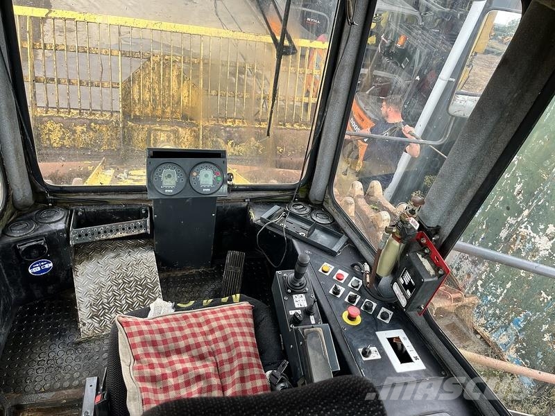 Bomag BC772 RB-2 Landfill Compactor Porinių būgnų volai