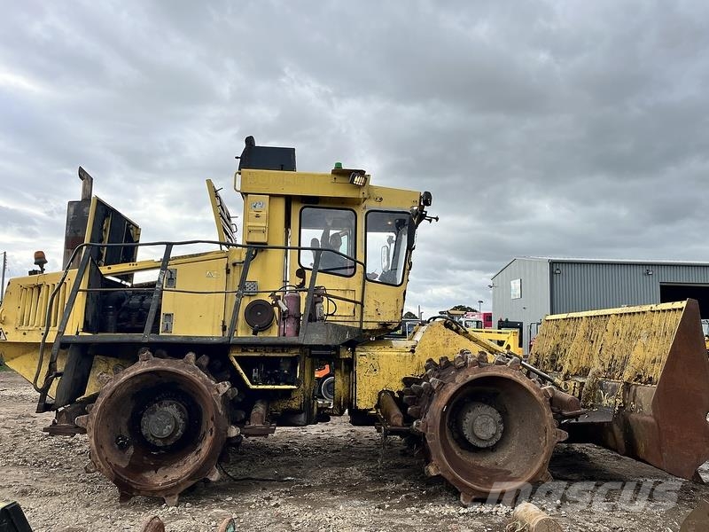 Bomag BC772 RB-2 Landfill Compactor Porinių būgnų volai