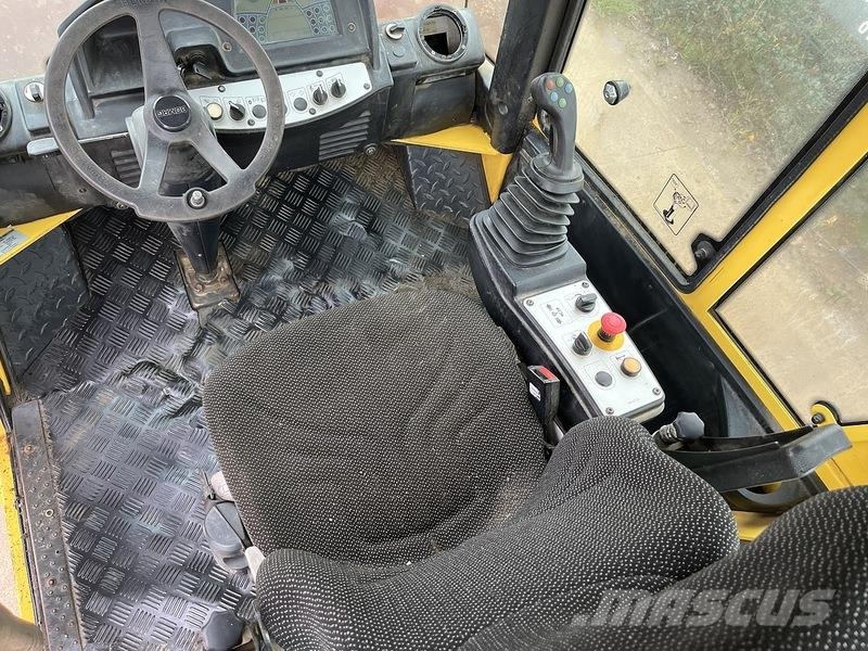Bomag BW216 DH-4 i Roller Valjci sa duplim bubnjem