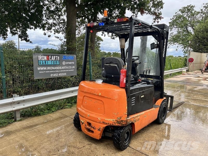 Doosan B25X-5 Forklift شاحنات ذات رافعات شوكية - أخرى