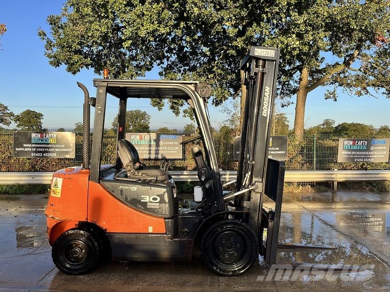 Doosan D30S-5 Forklfit Empilhadores Diesel