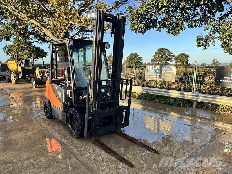 Doosan D30S-5 Forklfit Empilhadores Diesel